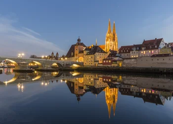 Adventsfunkeln in Regensburg & Schifffahrt mit der Kristallkönigin